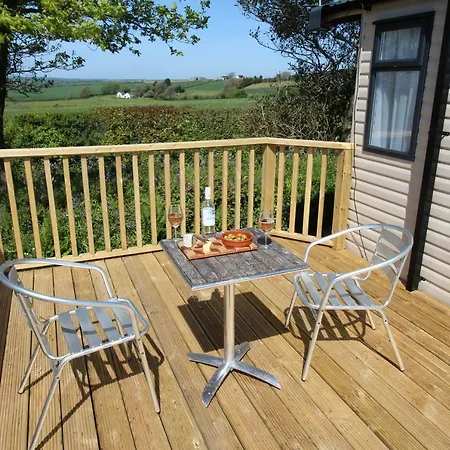 Polborder Holidays Country Park Kemping 2*
